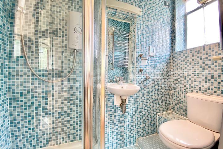 Fabulous location and perfect for students or young professionals Cruikshank Street, Kings Cross